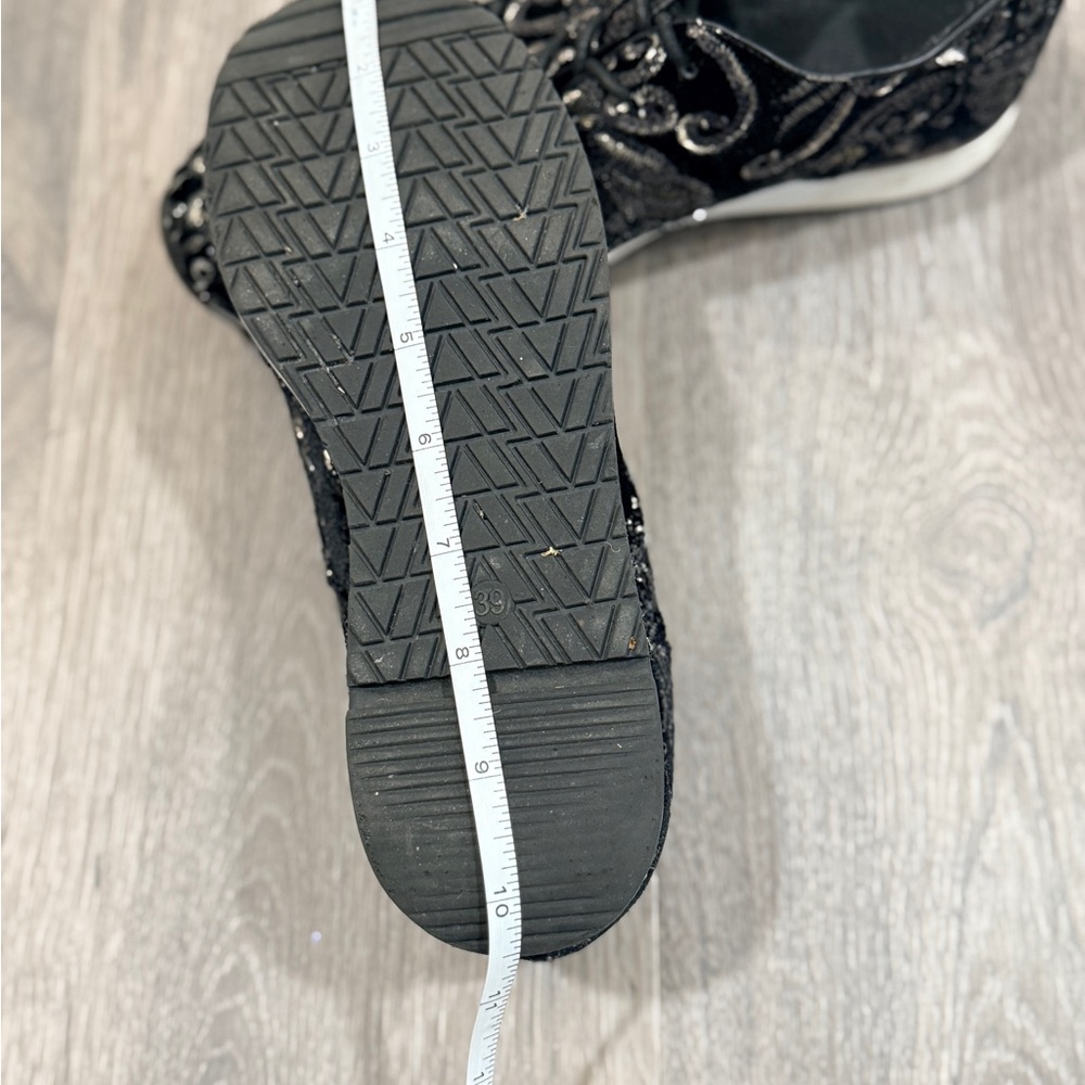 Cafe Noir Chic Black Embroidered Floral Women's Sneakers Size 39/6 - Picture 8 of 9